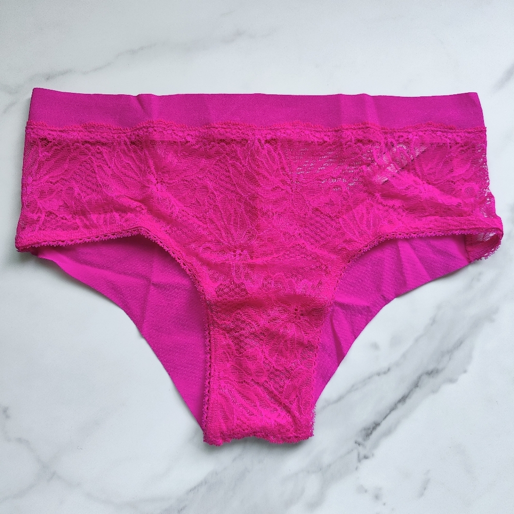 NWT VICTORIA'S SECRET NO-SHOW LACE-FRONT CHEEKY PANTY IN BALI ORCHID SIZE SMALL